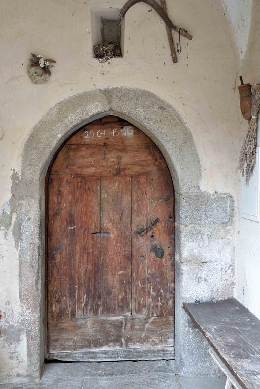 Villa Schloss Gravetsch à Villandro Extérieur photo